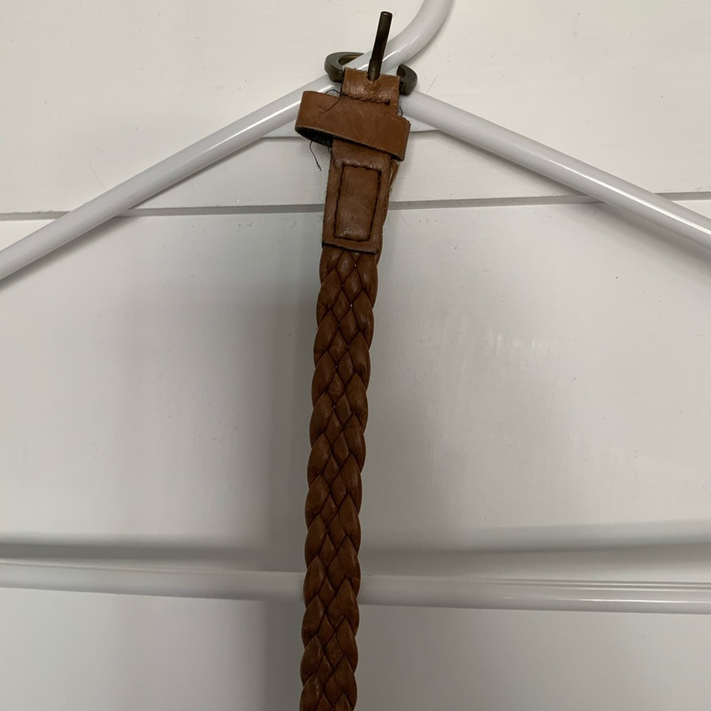 TILLYS belt